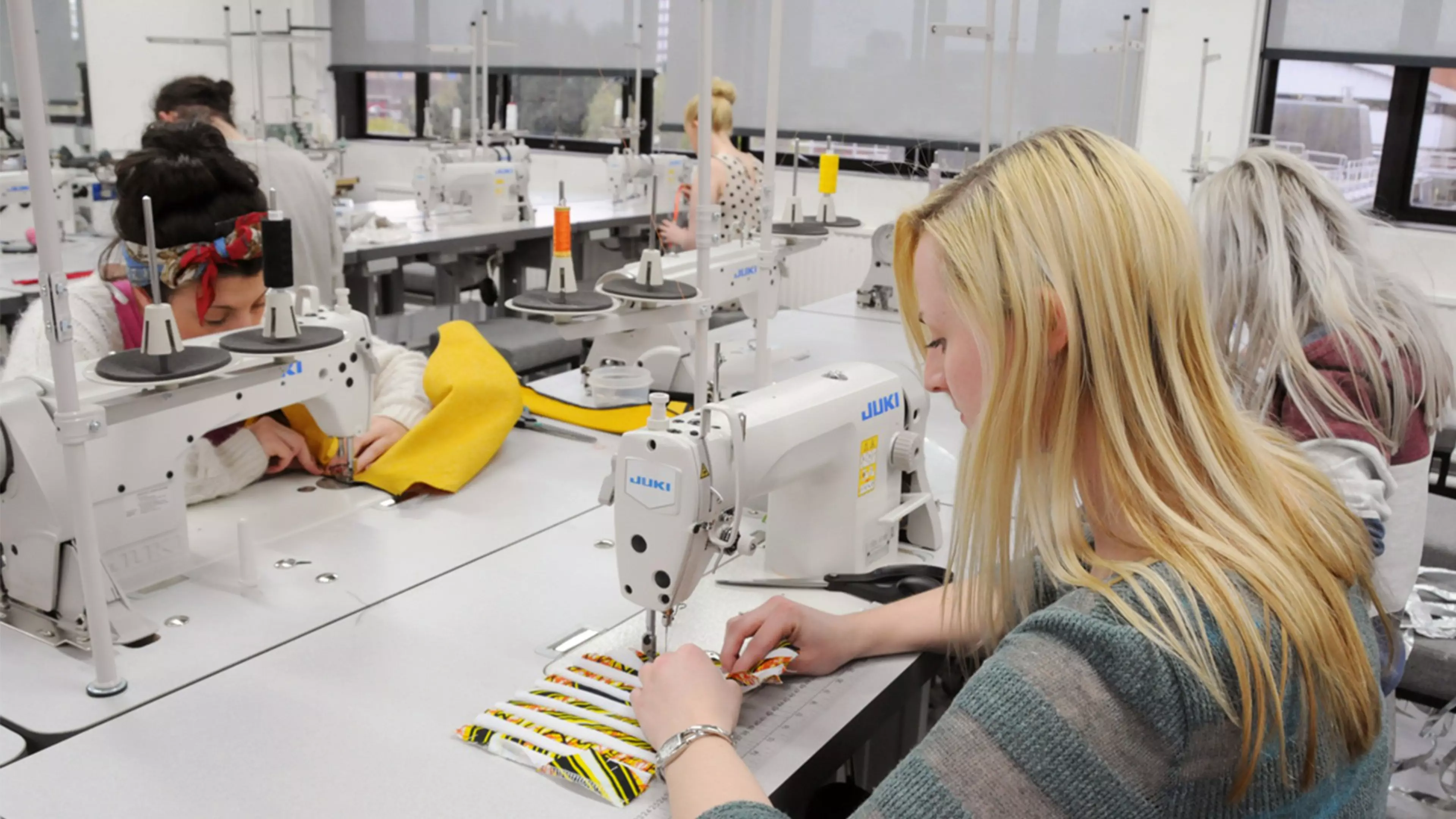 Fashion Design Degree Course in the UK