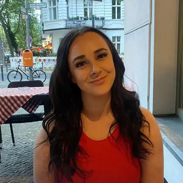 Teaching graduate, Emily Reith, talks about her experience at home and ...