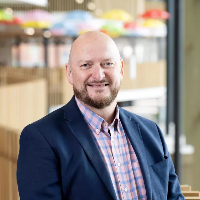 Simon Retford - Academic Staff